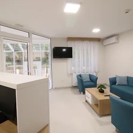 Grand Park & * Čačak