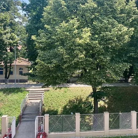 Grand Park & דירה *