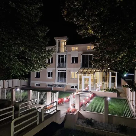 Grand Park & Lejlighed