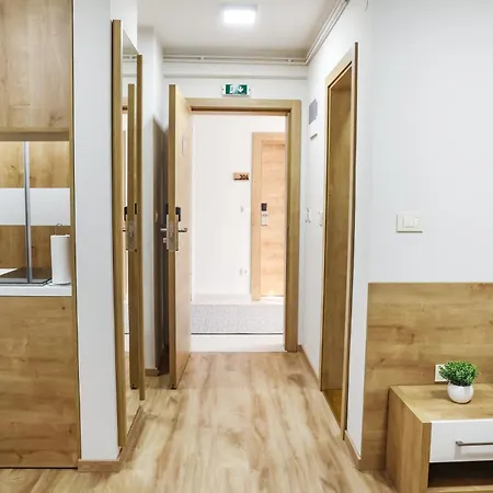 Grand Park & דירה