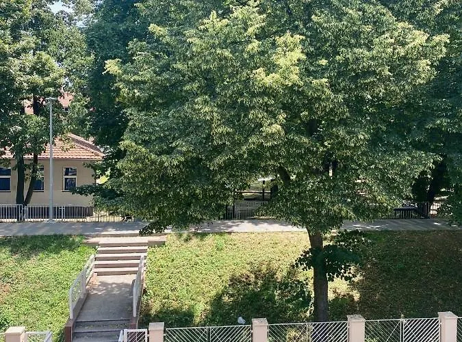 Grand Park & شقة *